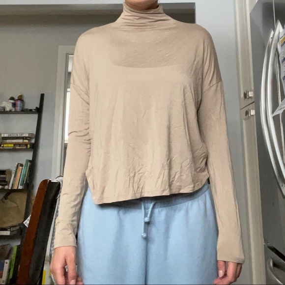 Babaton Turtleneck - Picture 4 of 6